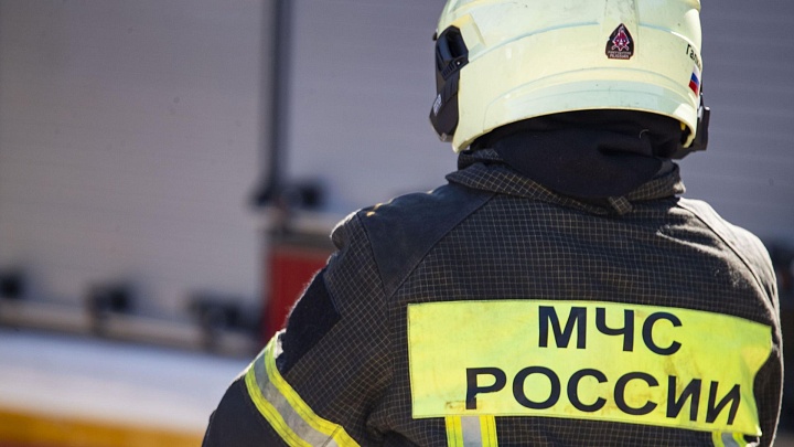 БПЛА атаковали жилые дома и логистический центр в Свердловской области
