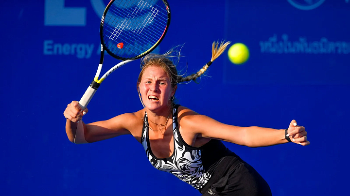 Захарова вышла во второй круг турнира в Майами