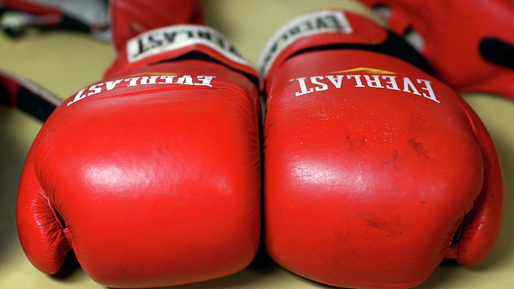 Россиянин завоевал золото чемпионата мира по боксу в Дубае